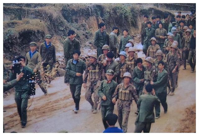 徐良|独腿英雄徐良，1987年登上春晚红极一时，后因谣言闹得妻离子散