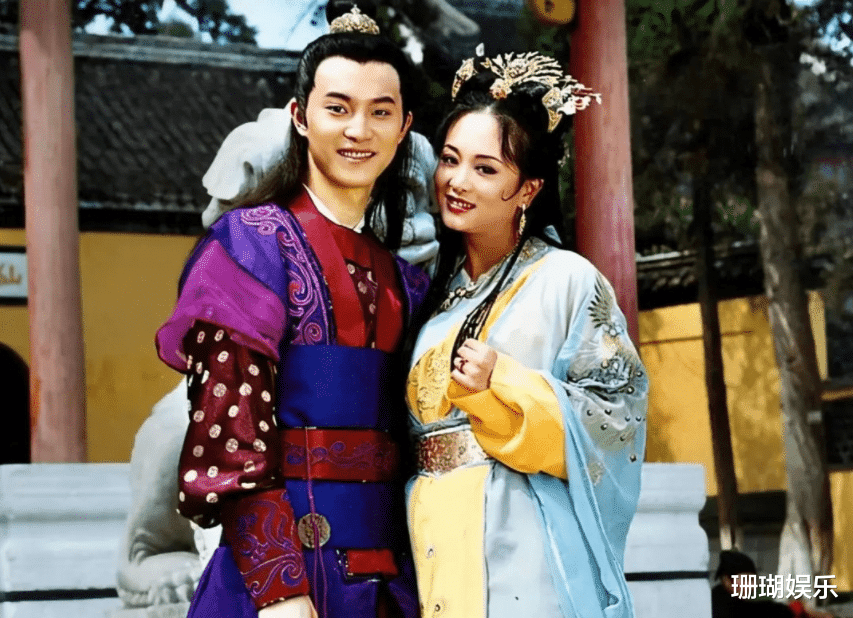 杨幂|老剧的美女有模有样,如今的美女一模一样,演同一部剧傻傻分不清