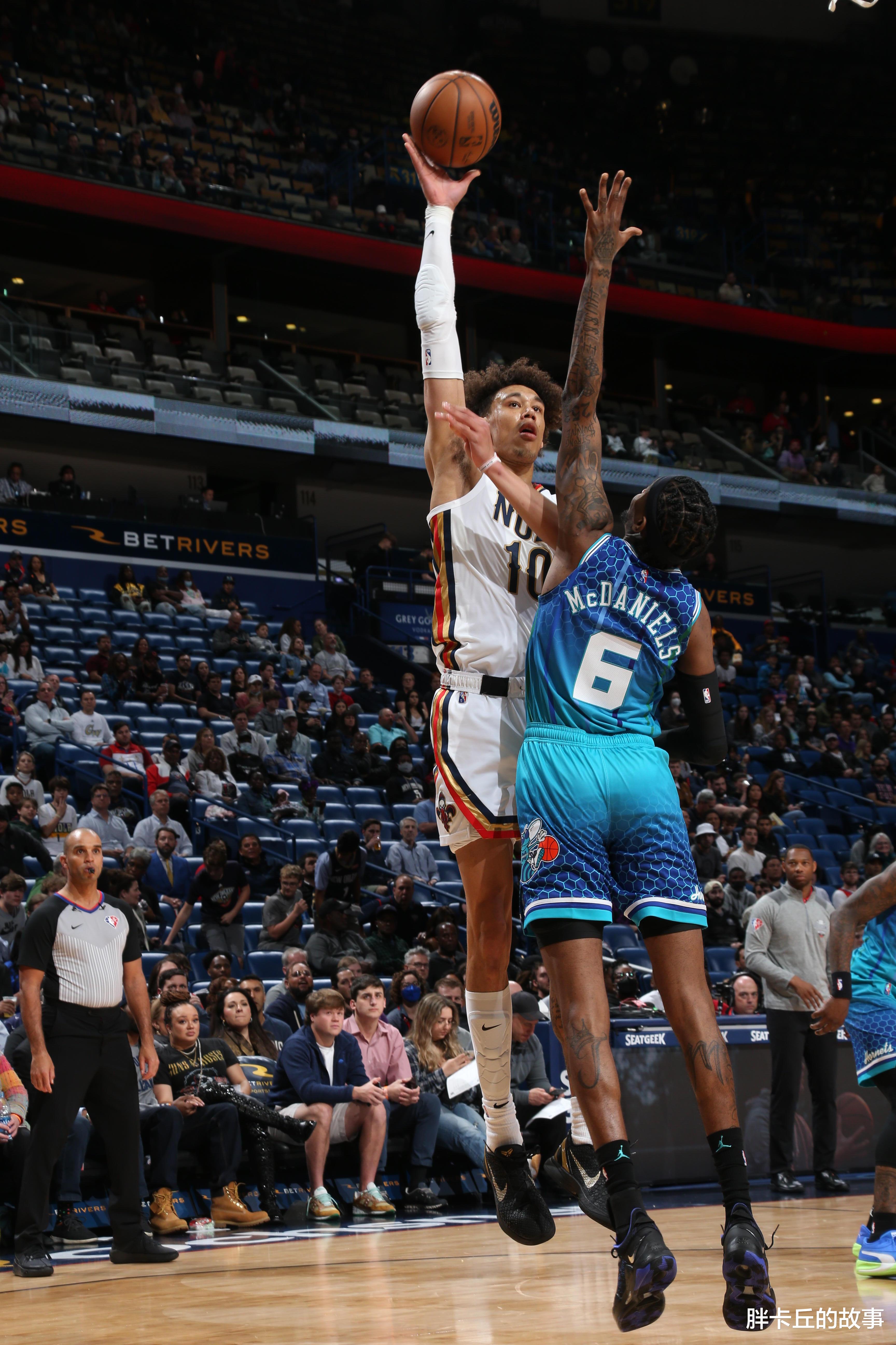 勒布朗·詹姆斯|3月12日NBA球鞋上脚：詹姆斯穿回詹19爆砍50分，小南斯致敬詹皇！
