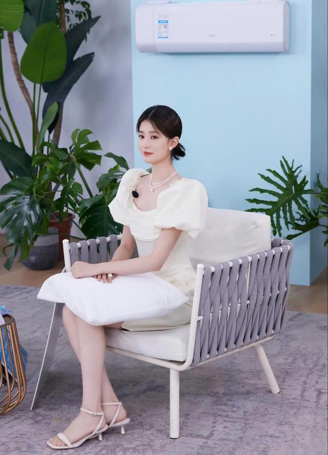 乔欣|乔欣,你在世界的角落里绽放