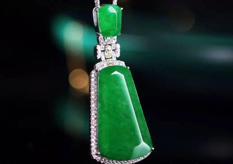 粉彩|挑选翡翠必须要了解的事,翡翠的底是什么?和种又有什么差距?