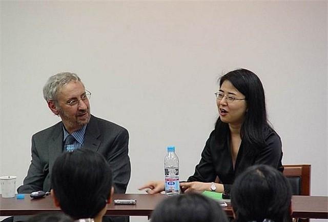 北京大学|13岁被北大破格录取的天才少女，学成后不回国，改国籍嫁美国老头