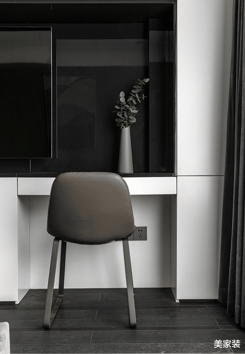 173平台式现代三居室,高效整合空间,客厅开间多出一个功能间