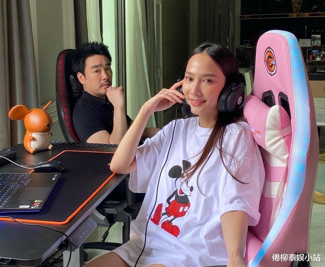 aump|泰星Aump：与男友从二月份起就没有见过面，再不出来工作，钱就用光了