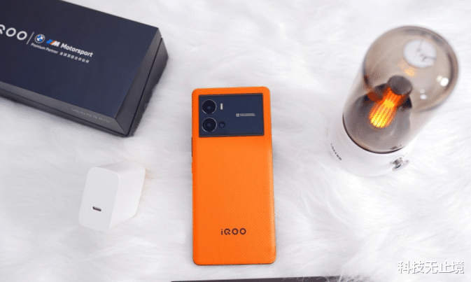 旗舰机|买手机别抠搜，目前这4部旗舰机最值得买，用个三五年不成问题