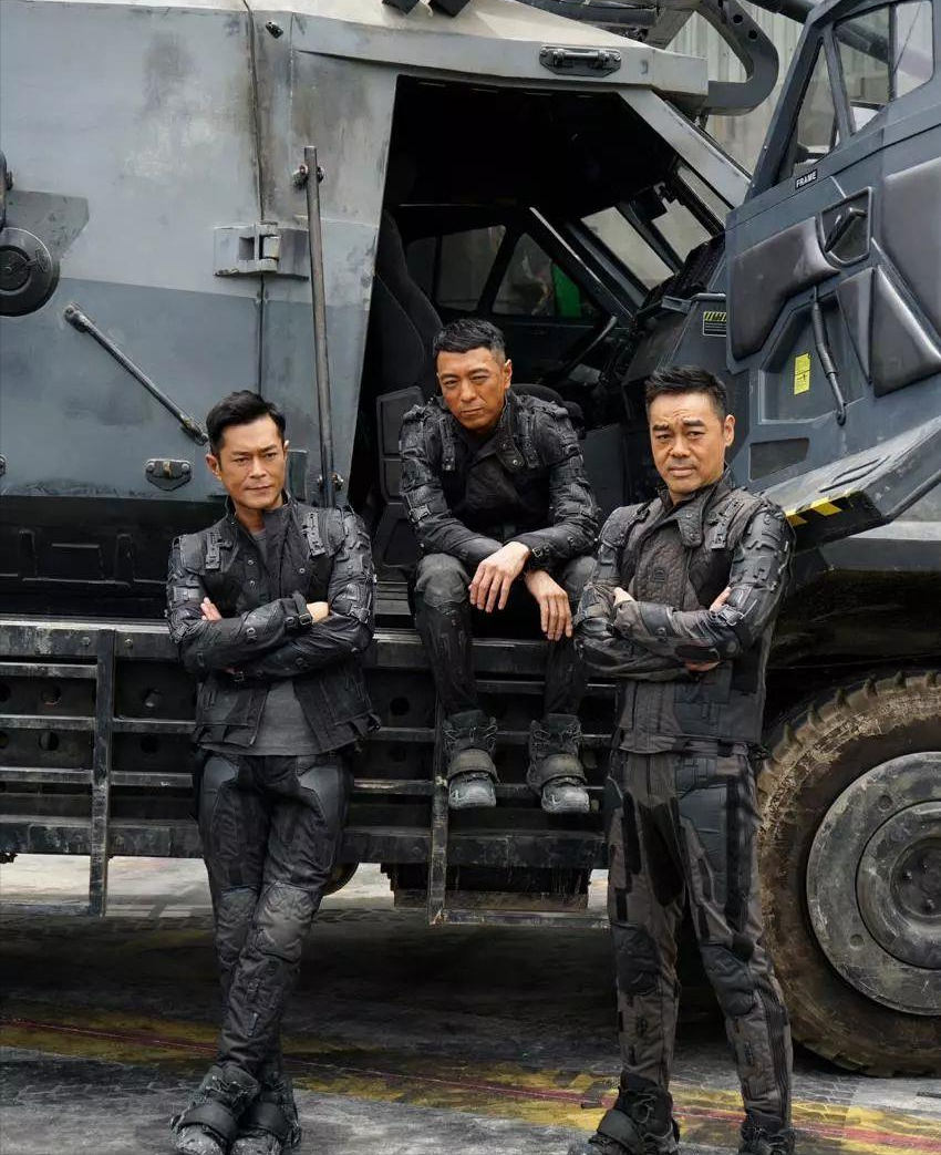 赵丽颖|12位明星积压超60部剧，古天乐14部、佟丽娅9部、赵丽颖7部