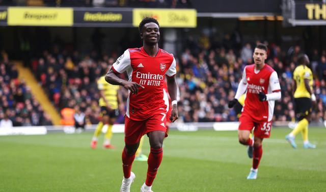 英超|3-2，C罗曼联太难了！英超豪门爆发，狂轰16脚+4轮12分，争四乱了