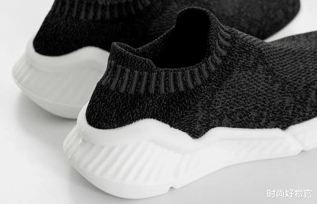 鞋子 李宁被央媒点名：要把自己玩毁，鞋业“国货之光”诞生，99元吊打阿迪彪马