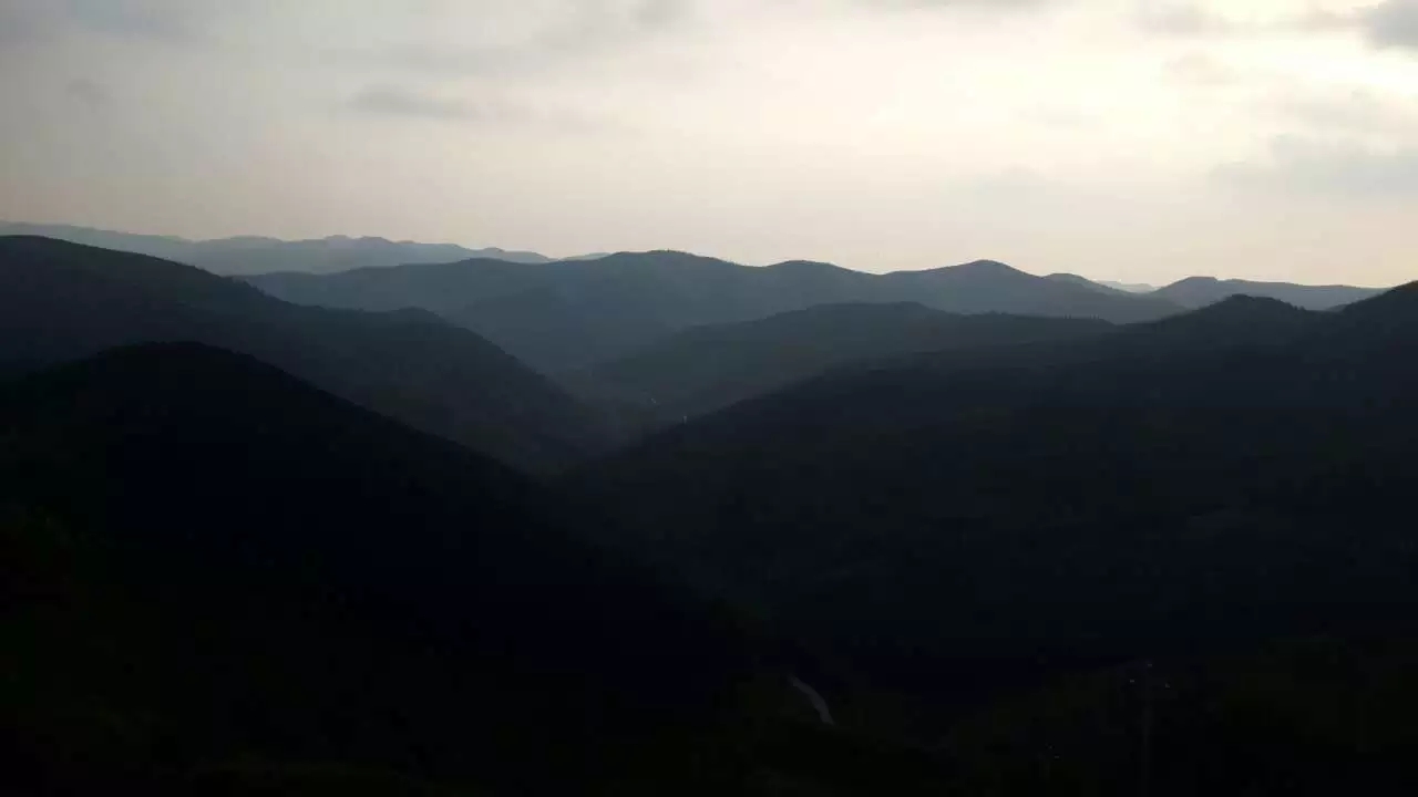 森林公园|巍巍太行八百里，骑友贪恋八挂壁（五）五骑友骑行穽底挂壁