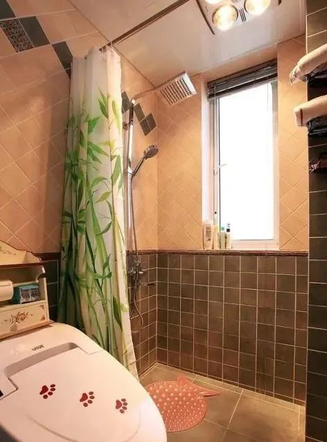 老婆装修新房,全屋廉价网购!朋友进门小声说:这你也忍得了?