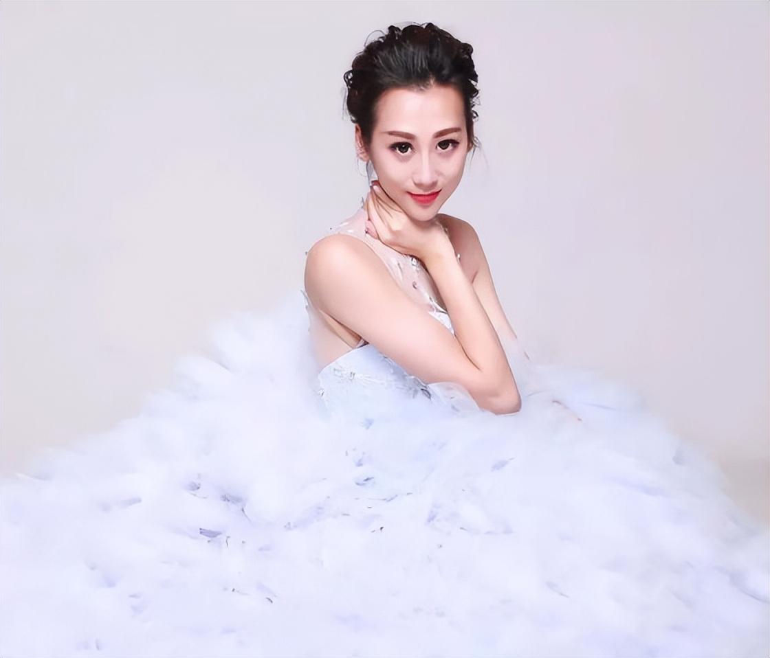 蒋丽莎|湖南女孩蒋丽莎；嫁陈浩民5年生4胎，我没有大家想象的可怜