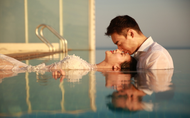 何姿|跳水女神何姿:4岁时妈妈去世,颜值不输郭晶晶,不嫁豪门嫁师兄