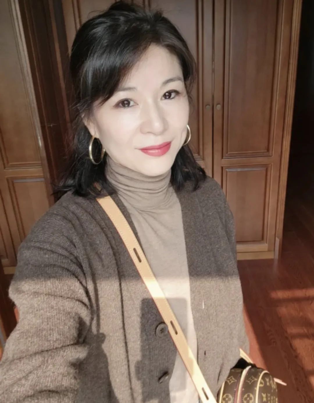 护发素 35岁女人如何快速摆脱“主妇”形象？这几点做到，很容易变漂亮