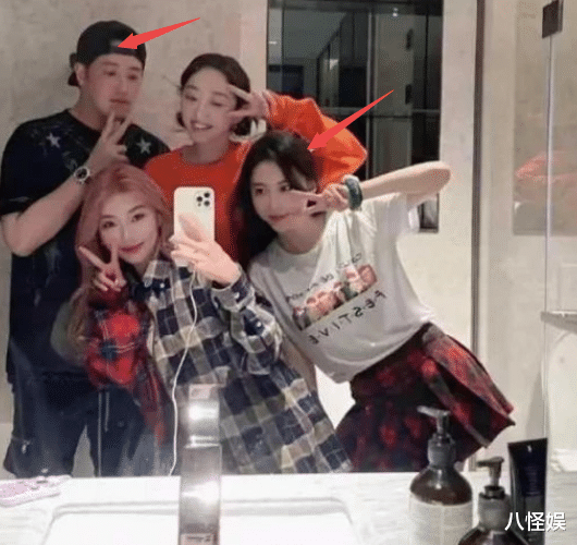 潘玮柏|潘玮柏录制《披哥2》，获老婆宣云贴心探班，结婚两年甜蜜不减