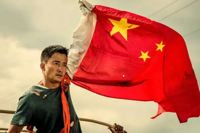 电影|阿凡达2预售票房7000万，国产电影哑火，吴京成龙为何不敢亮剑？