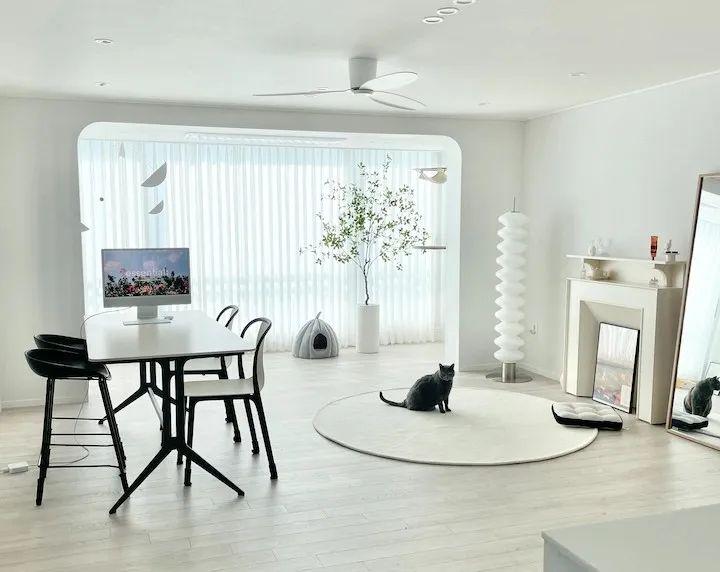 阳台一味只晾晒早晚会淘汰,再装修改成餐厅,生活幸福感提高不少!