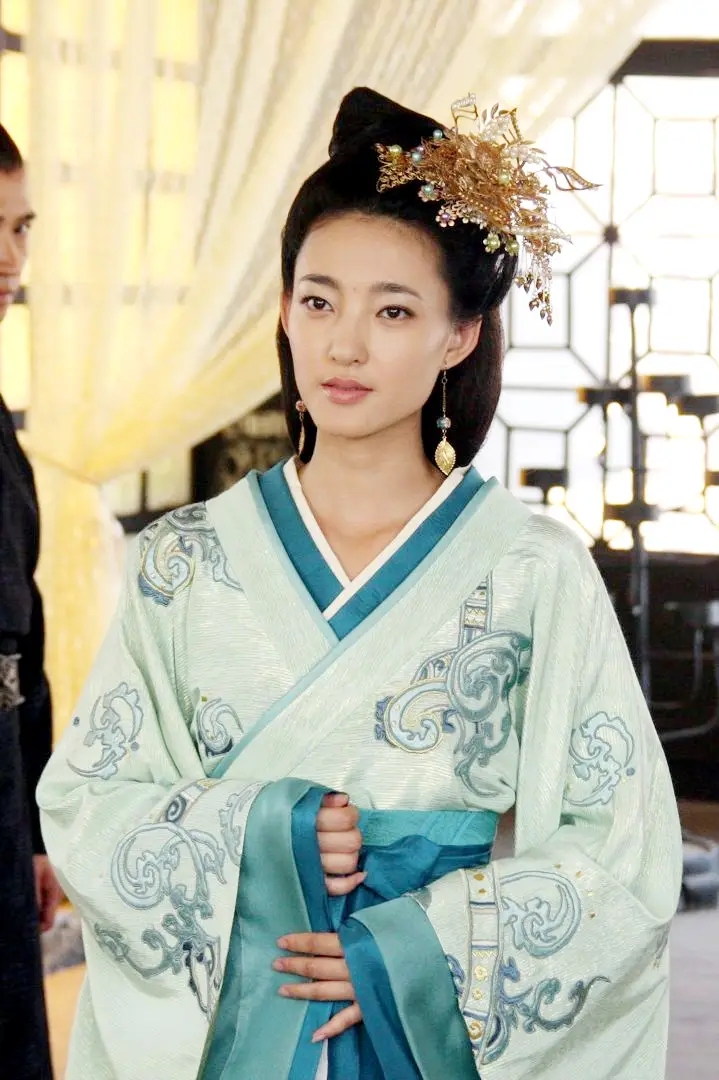 王丽坤|插足于和伟，害对方女儿自杀，最后却嫁给富商，王丽坤真是不简单