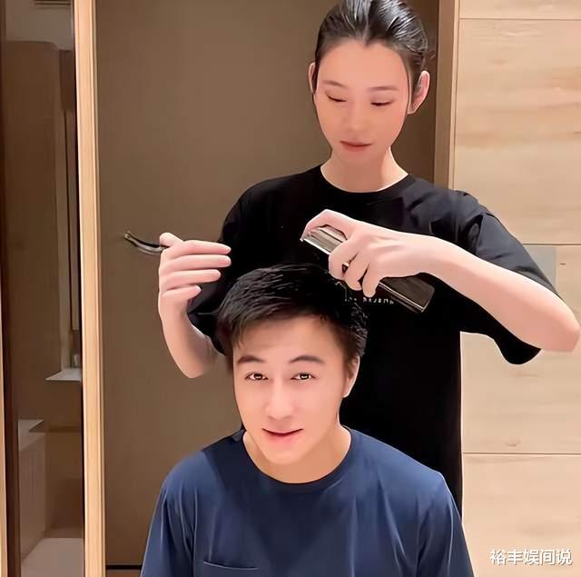 奚梦瑶|奚梦瑶母亲节被儿子整无语!何广燊:妈妈,我要礼物