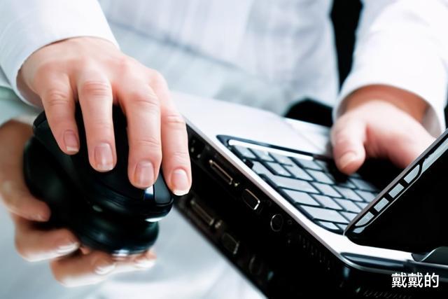 非法捕捞|常看“成人网站”得当心,若手机出现这几个现象,很有可能“已中招”