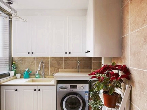 阳台瓷砖要不要贴到顶?资深老师傅是这样建议大家的!