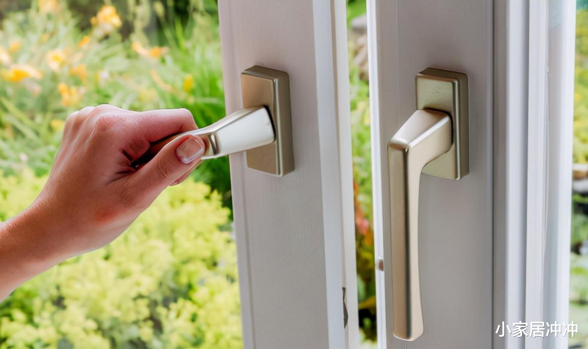 使用油烟机要不要关上门窗?难过厨房烟雾缭绕