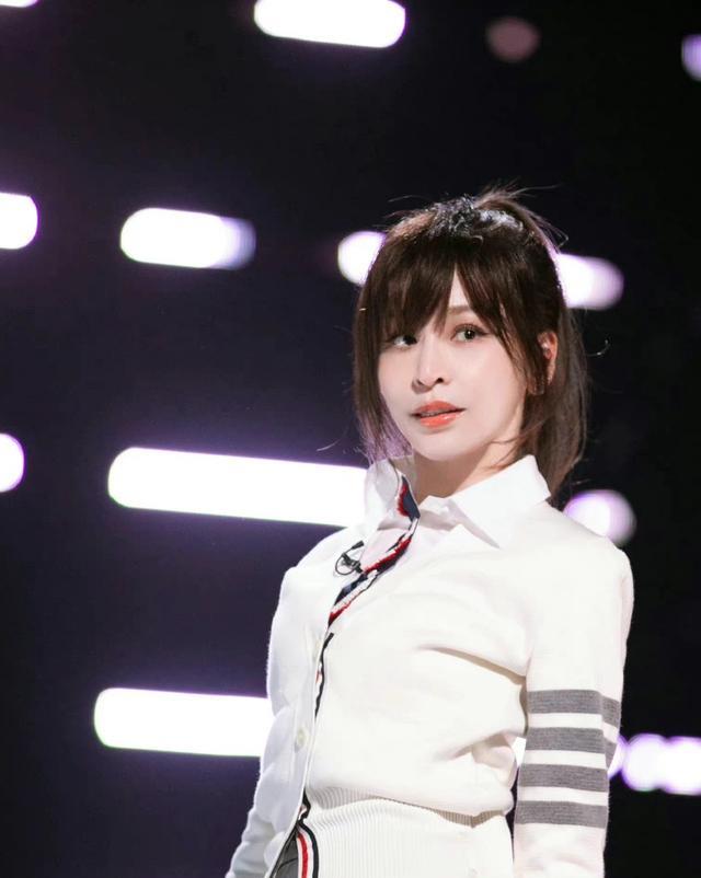 小姐姐|登上芒果台的《乘风破浪》舞台，让王心凌再次走红，这并不意外