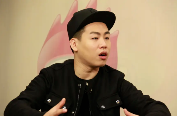 胡彦斌|继李易峰后，胡彦斌被曝嫖娼节目被打码，本人发朋友圈让粉丝安心