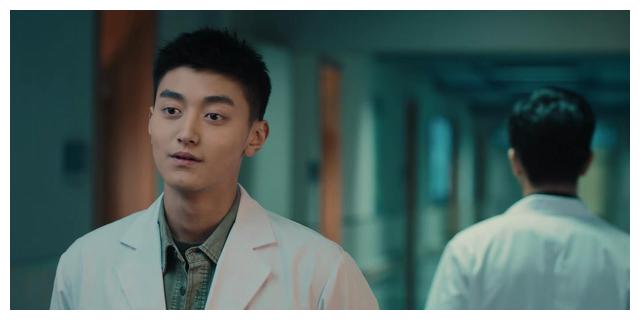 王志文|收视率杀疯了,不看《促醒者》的呼声却越来越高,王志文玩砸了?