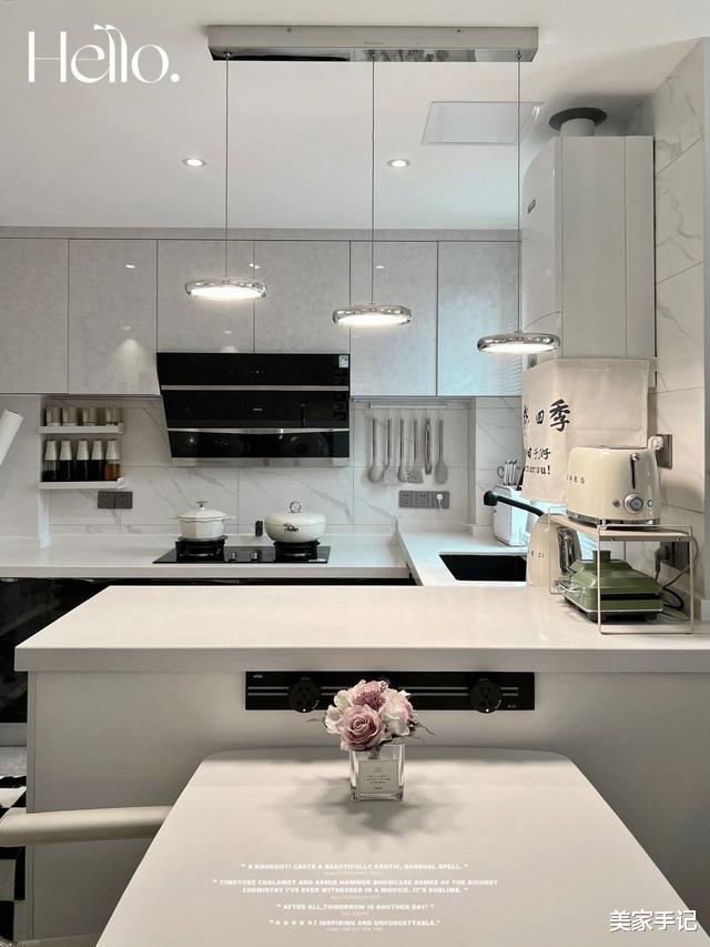 坚持极简主义的江苏夫妻,把家装修得一尘不染,透着骨子里的高级