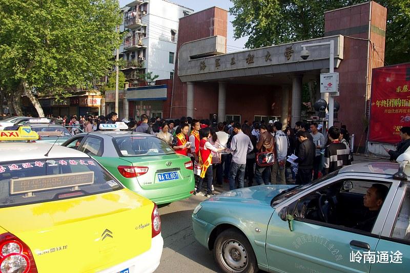 |刚上岸的公务员，如何才能少走弯路？头五年是很关键的时间！