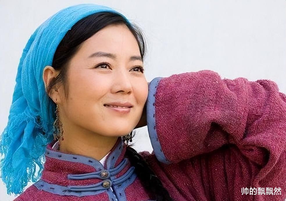 王茜华|著名演员王茜华:这辈子最正确决定,就是45岁高龄为小丈夫生儿子