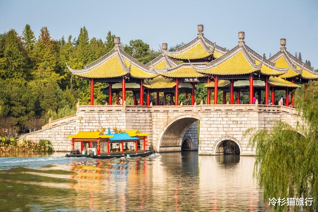 旅行|国内超安逸的八大城市，不妨约上三两好友，来一次沉浸式的旅行