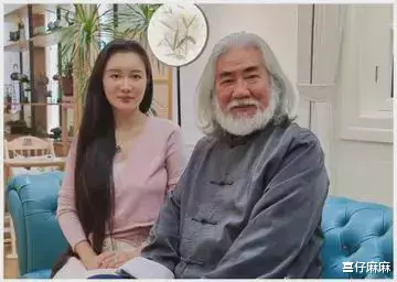 张纪中|张纪中妻子：像我们这种家庭压根不缺钱，一幅画卖500万，你不懂