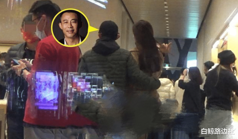 侯勇|54岁老戏骨侯勇酒驾?聚餐喝酒驾车离开,和小20岁三婚妻子很恩爱