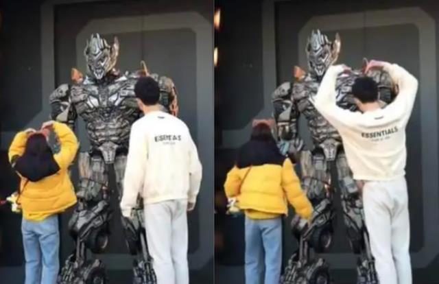 张豆豆|孙杨张豆豆被曝结婚后合体比心!身高差抢镜,两人无名指均戴婚戒