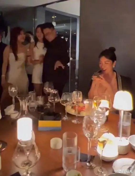 曾志伟|曾志伟强吻马来西亚女网红！？视频曝光原来如此！