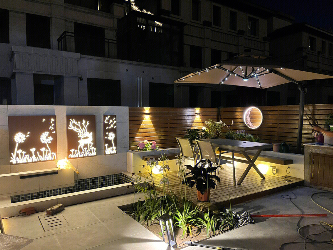 花6万块，打造40㎡一楼小院，鱼池 悬浮卡座 休闲平台一个都不少