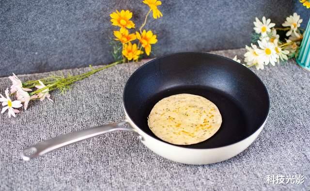 星钻涂层更耐磨,体验中科德马克白月光不粘锅,颜值满分