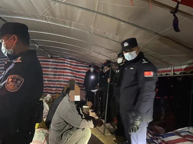 设卡拦路？钦北警方集中收网成功打掉一涉恶团伙抓获17人