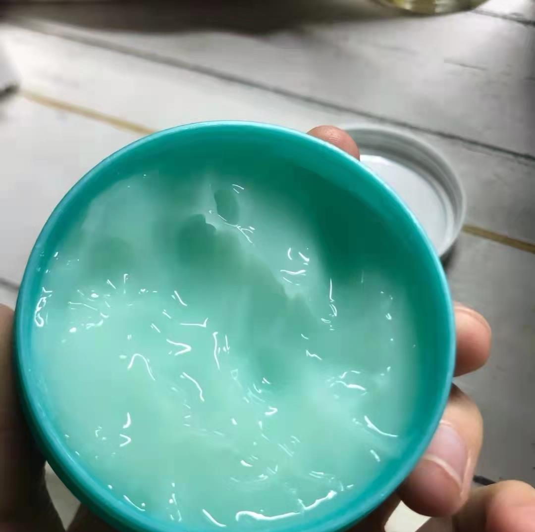 护肤品 因包装“太廉价”被嫌弃的护肤品，实际上保湿还补水，你家里有吗