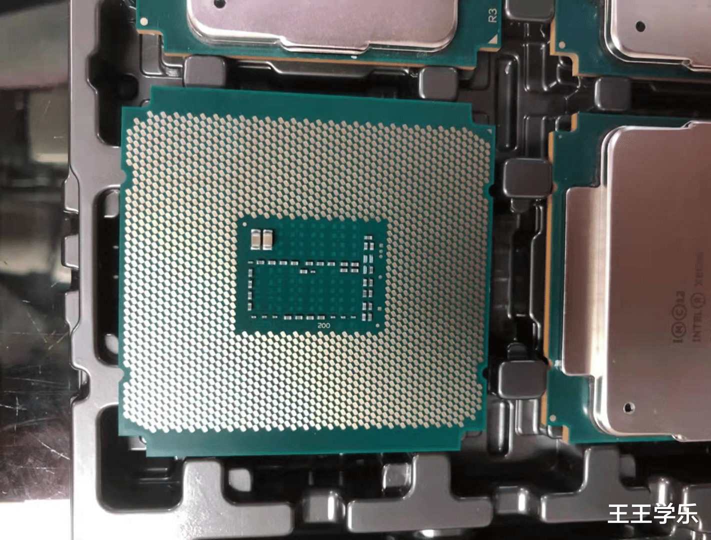 七年前卖7万元的顶级CPU，如今沦为900元“电子垃圾”