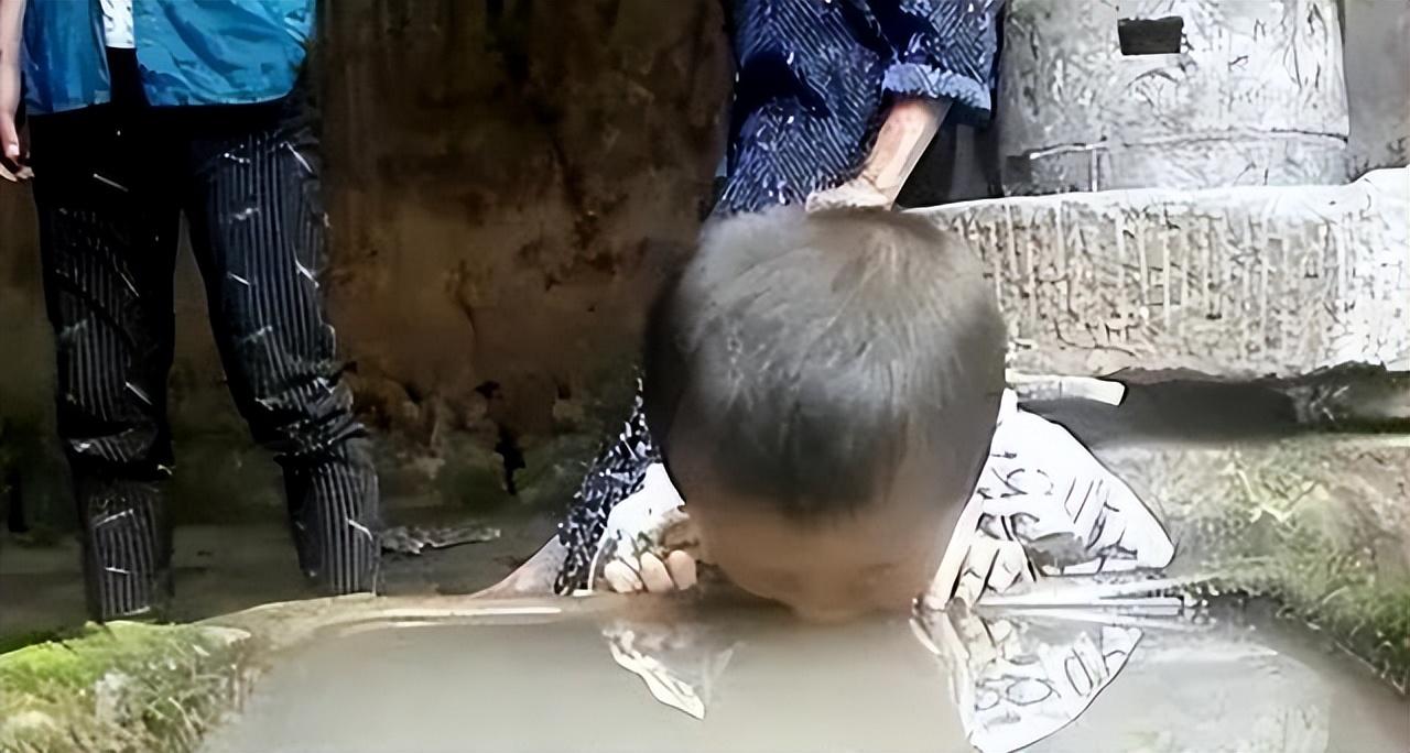 2014年,妻子前往医院生产,不幸被车撞倒,婴儿竟生还