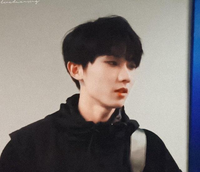 郭德纲|网友做核酸偶遇马嘉祺，得到小马温柔回应，简单两个字让人破防了