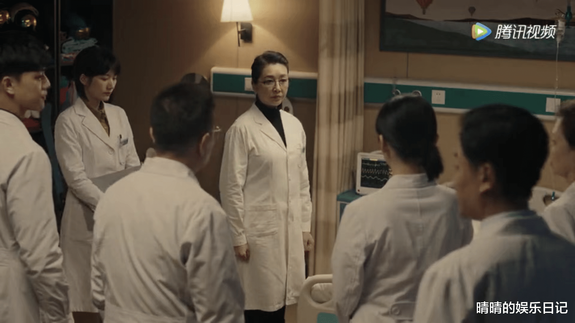 王志文|仅播10集冲上热搜,王志文令观众成功入坑,悬疑剧又有天花板了