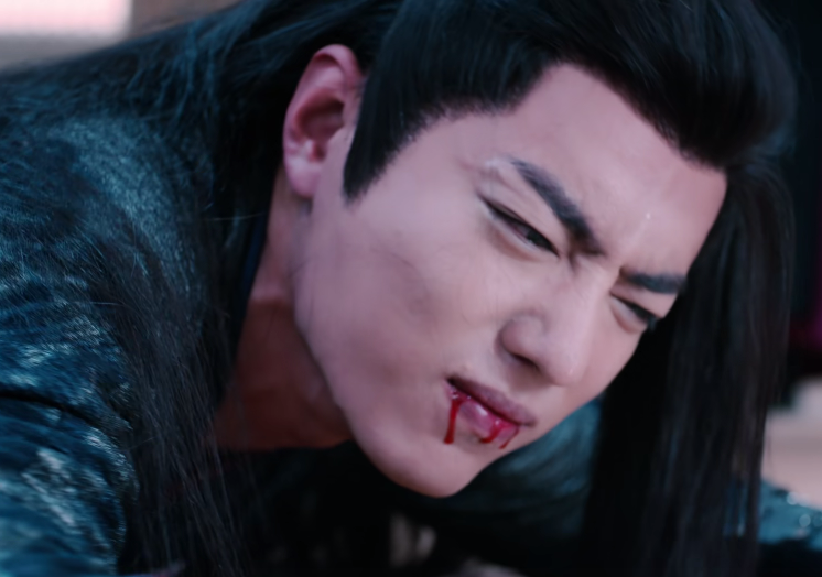 蒋欣|影视剧花式吐血,有人似喷泉,有人似吐痰,蒋欣却演得让人心疼