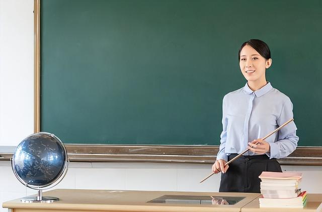 |教师岗位“男女各半招聘比例”引发网友热议！看似公平实则不公！