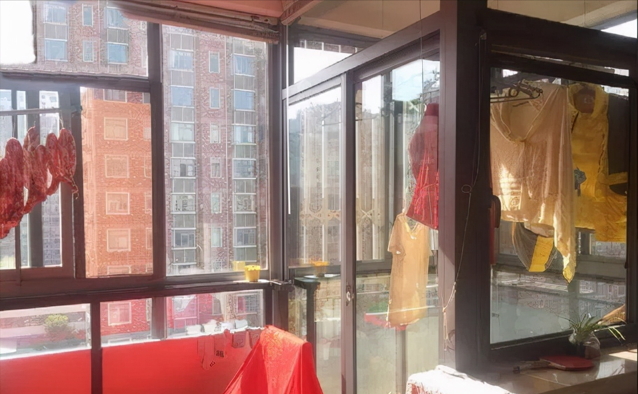 参观朋友新房,头一次见人阳台上做“淋浴房”,设计真是绝了!