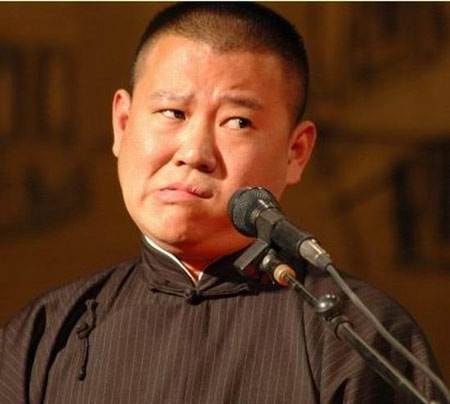 郭德纲|郭德纲相声被两台春晚“下架”，为炒作还债？德云社将巨变？