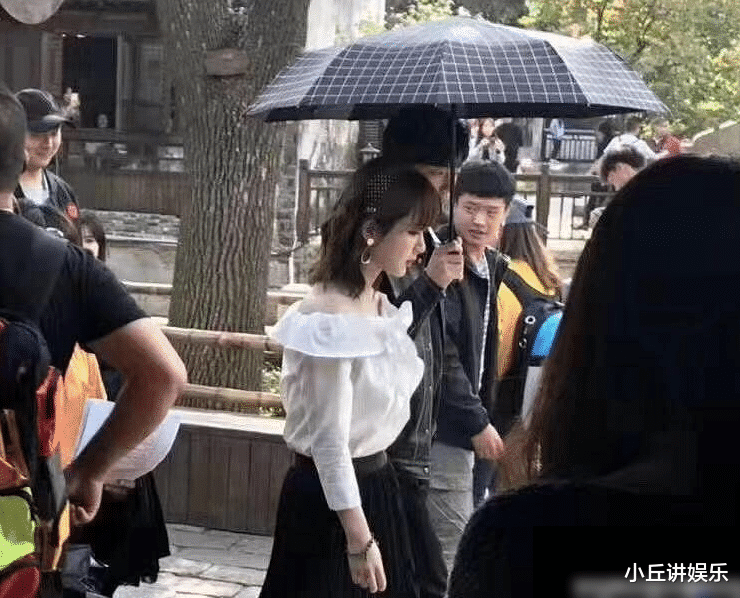 杨紫|杨紫妈妈催婚:肖战是个好女婿,她的回答太逗了!