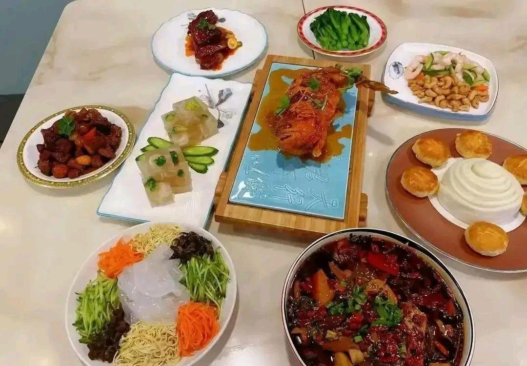 除夕年夜饭,记得:1不说,2要敬,吃3样,忌4事,大吉大利接福气